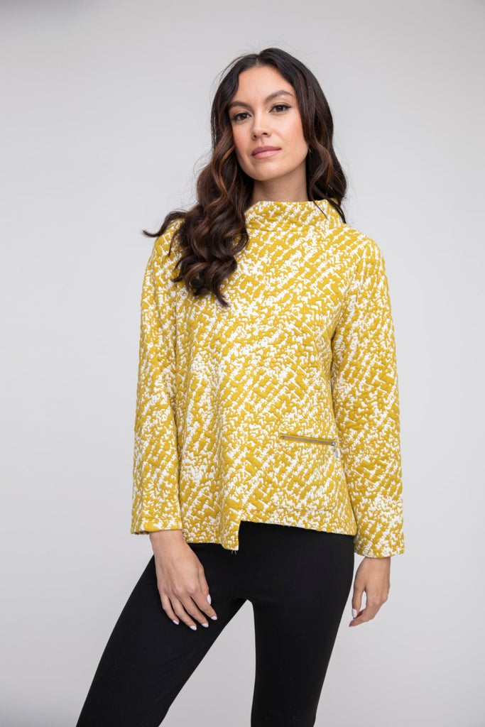 Liv Noveau Zip Pocket Top