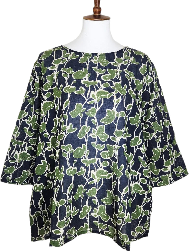 Mao Mam Simple Pullover in Green Floral