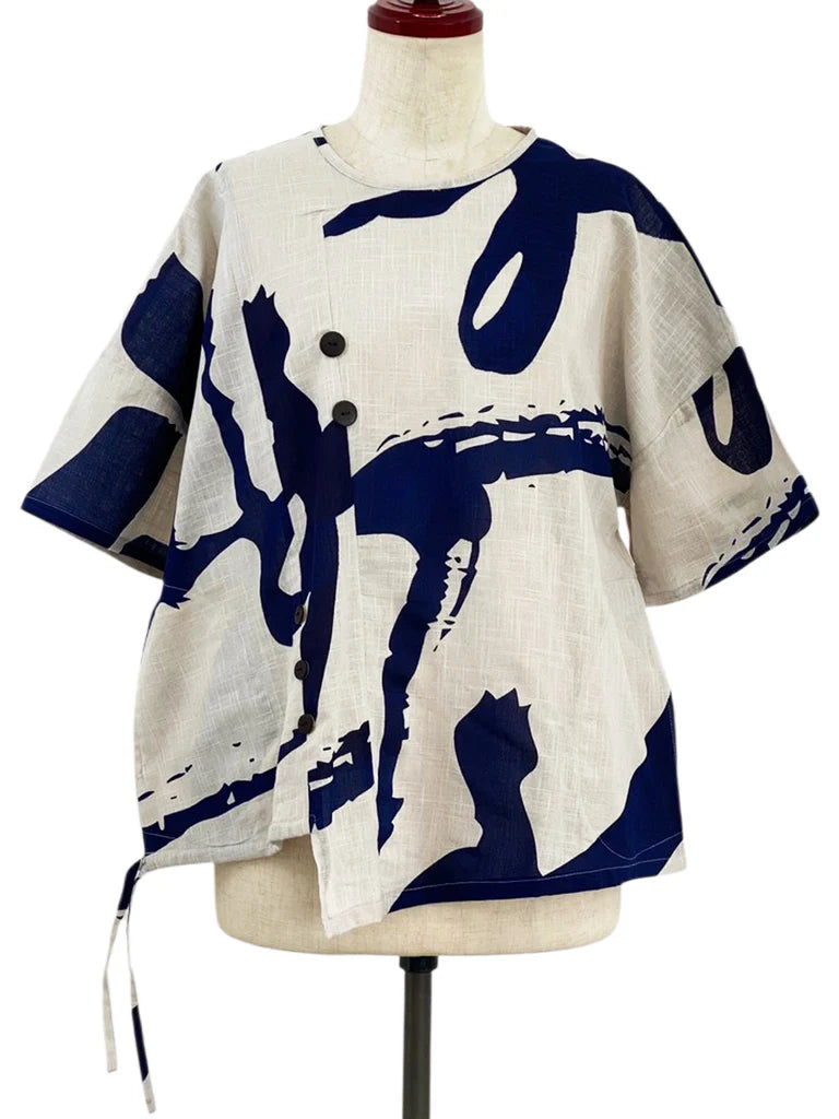 Mona Lisa - Asymmetrical Pullover - Calligraphy Print - Light Grey
