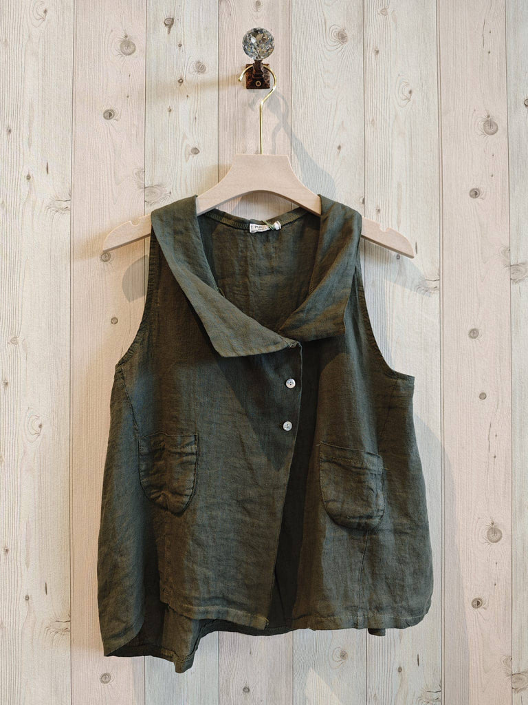 LINEN & MORE - SLEEVELESS TOP W/ WIDE COLLAR
