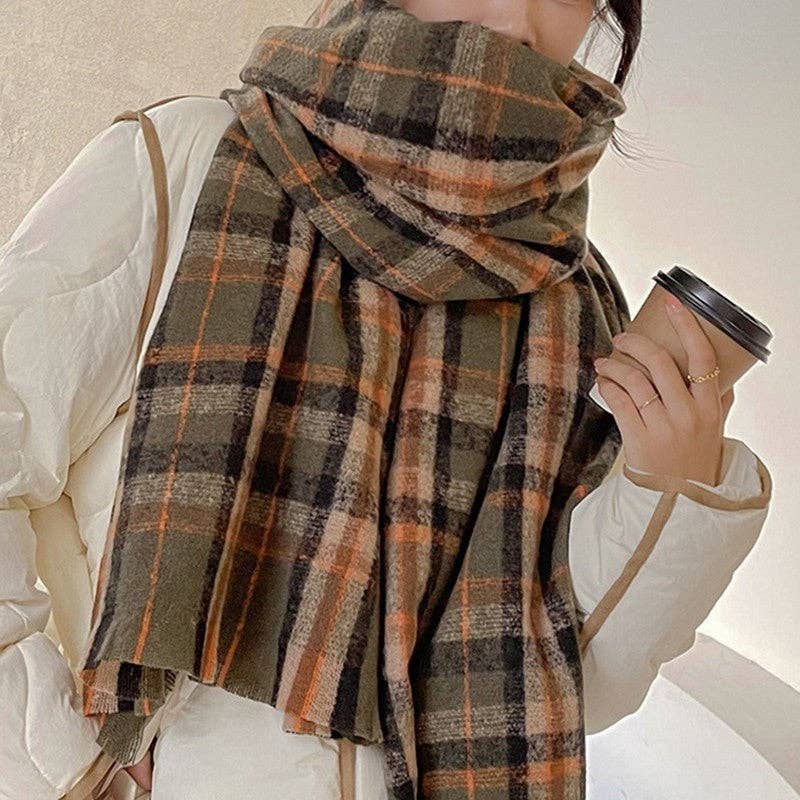 ShieldChic - Classic Women's Plaid Scarf