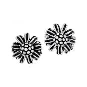 Tiger Mountain - DOTTED CENTER FLOWER STUD EARRINGS