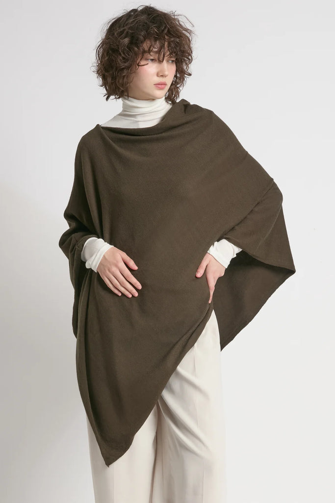 Look by M - Basic Triangle Poncho